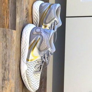 Girls Nike basketball shoes